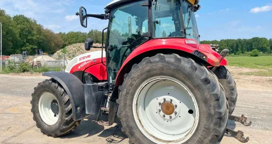 Tracteur STEYR 4105